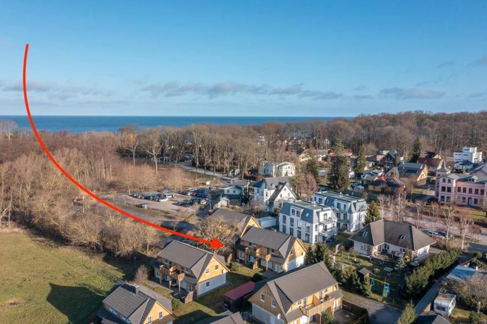 Neighbourhood, Bird's eye view
