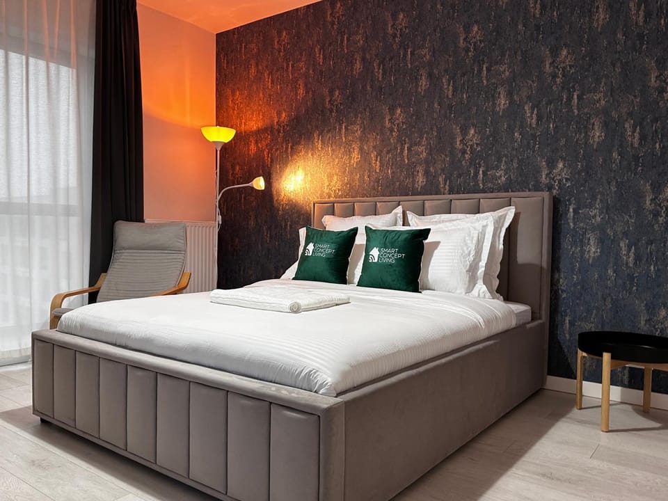 Photo of the whole room, Bedroom