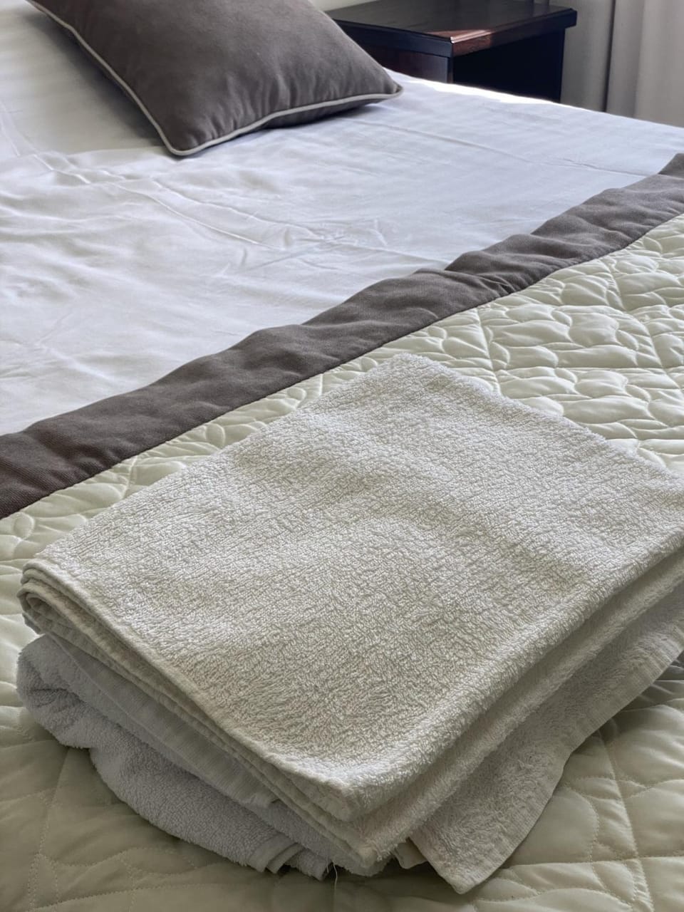 Bedroom, towels