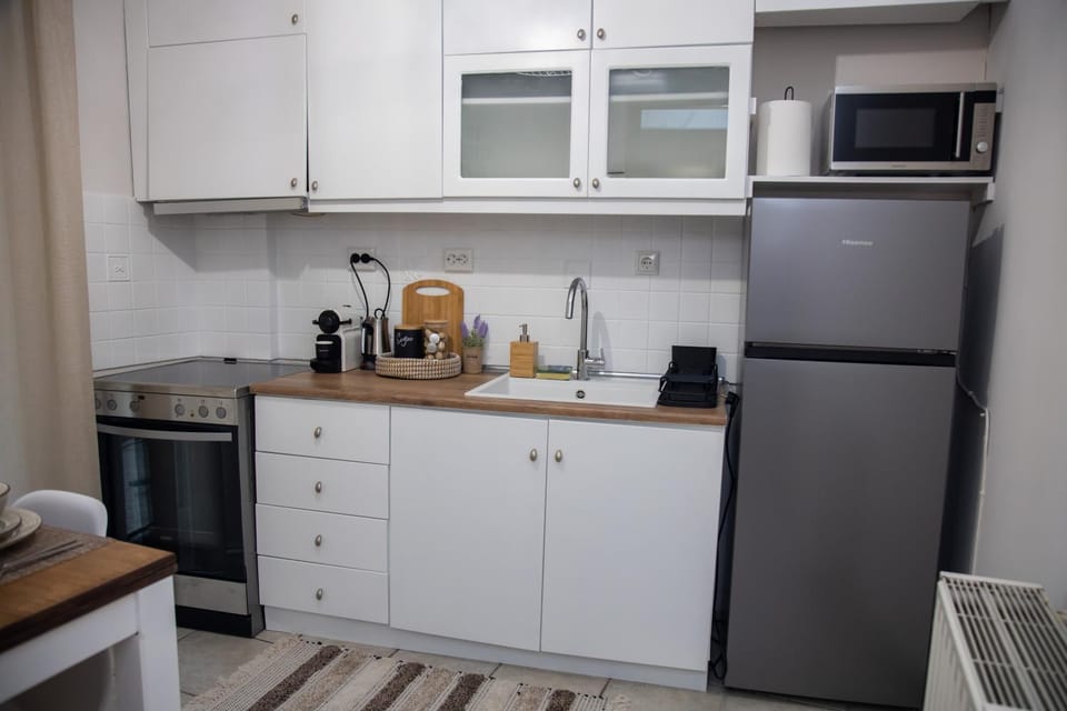 Coffee/tea facilities, Kitchen or kitchenette, minibar, pet friendly, stove