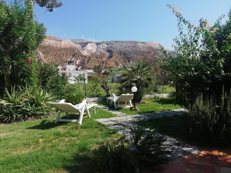 Natural landscape, Garden, Garden view, Landmark view