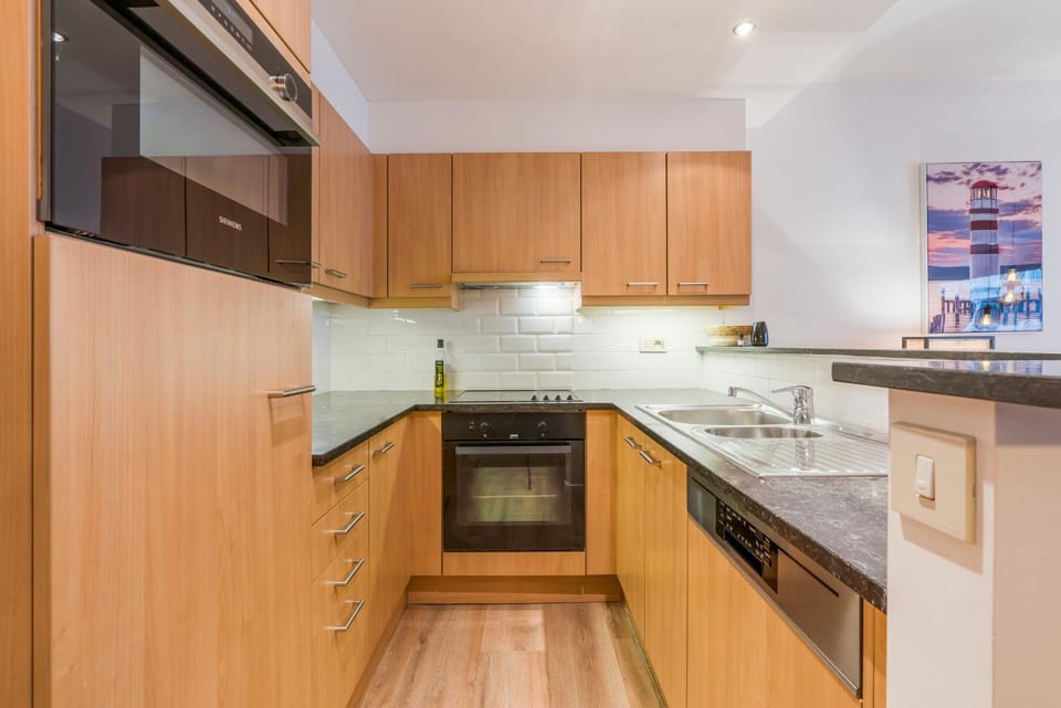 Kitchen or kitchenette, dishwasher, minibar, pet friendly, stove