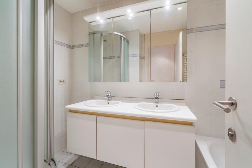 Shower, Bathroom, Bath