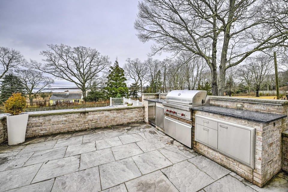 Shelter Island Retreat w/ Outdoor Pool! House in Shelter Island