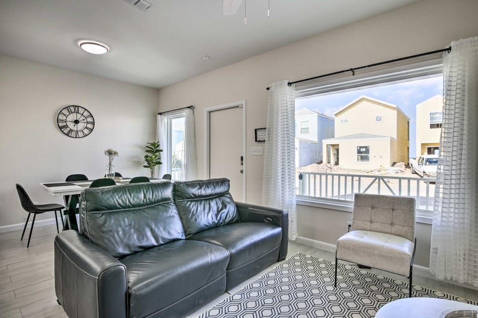 5 Mi to Beach: Pet-Friendly Port Isabel Home! House in Port Isabel