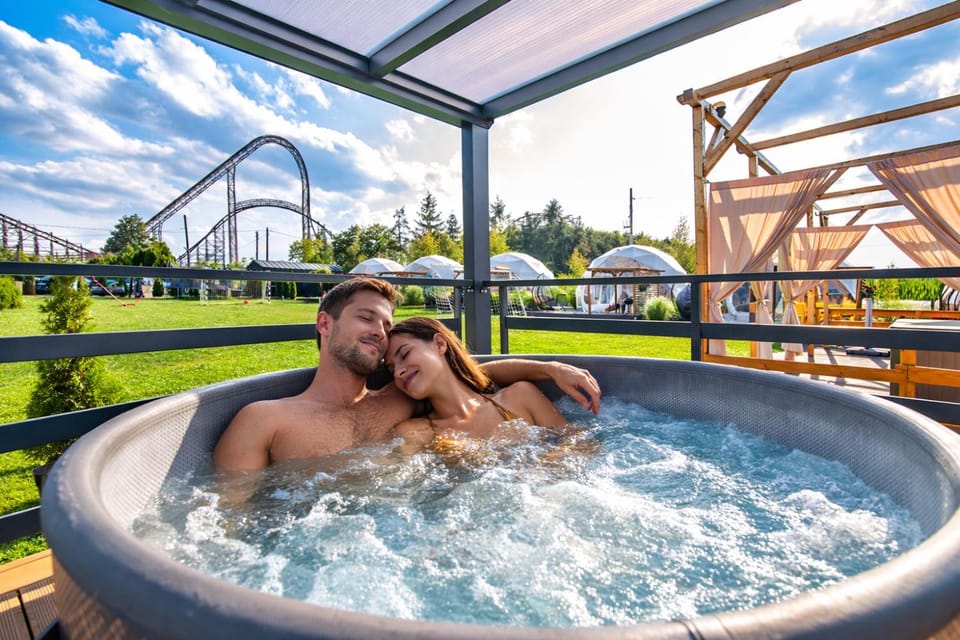 Day, People, Natural landscape, Hot Tub, Aqua park, Guests, Pool view, Swimming pool, group of guests
