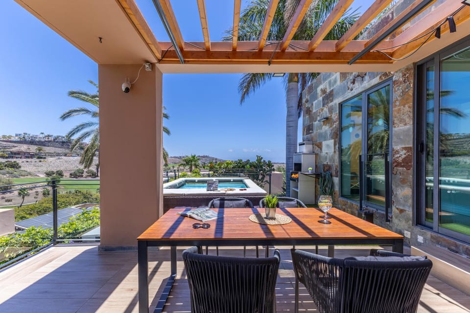 Balcony/Terrace, Dining area