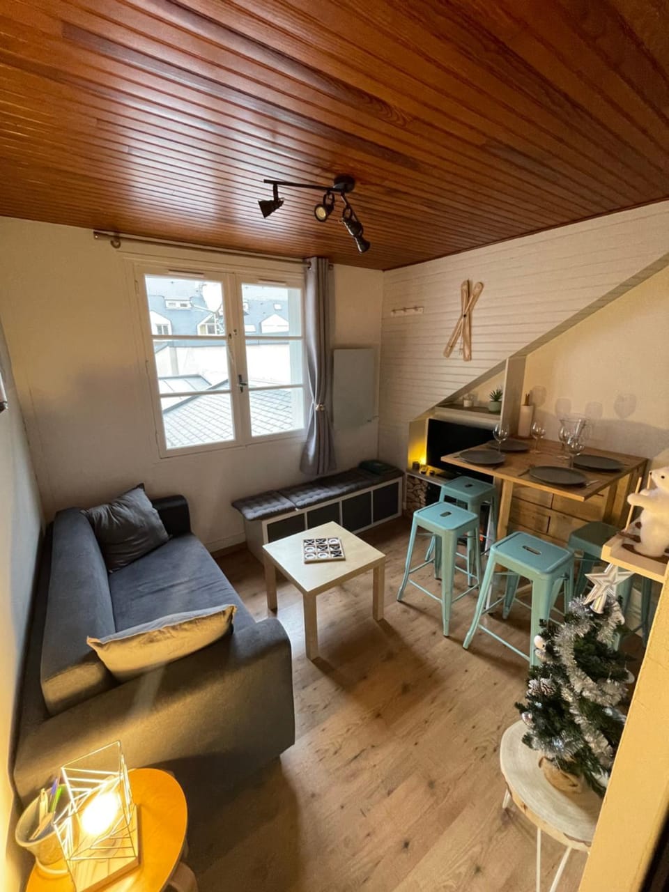 Seating area