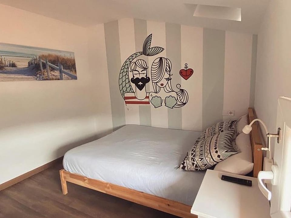 Bed, Bedroom