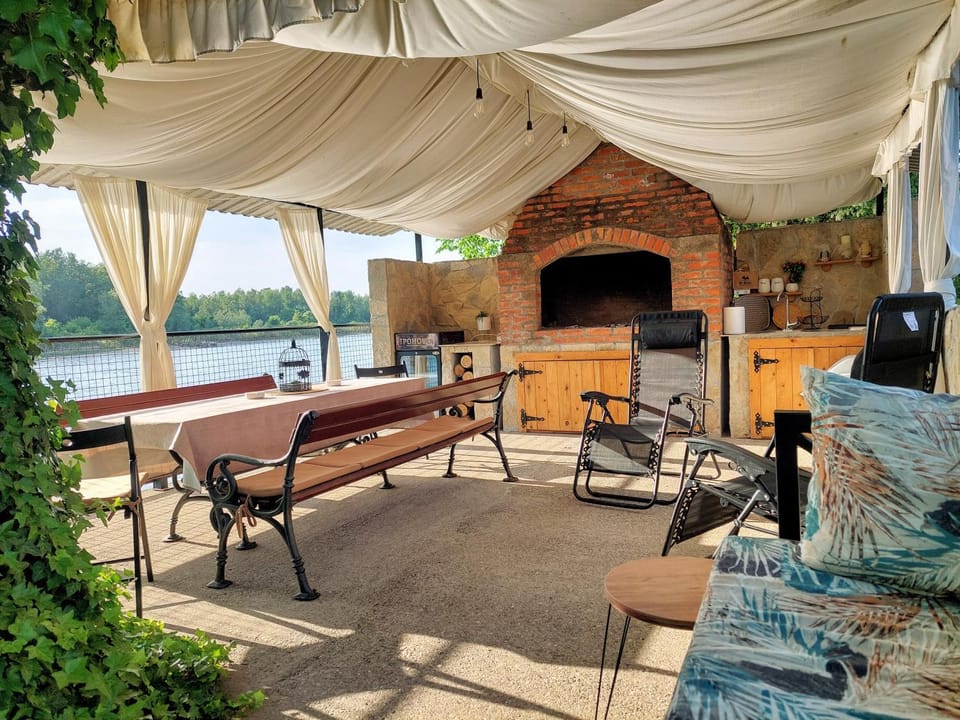 Day, Natural landscape, Seating area, River view