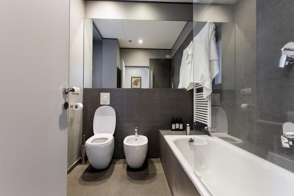 Toilet, Bathroom, Bath