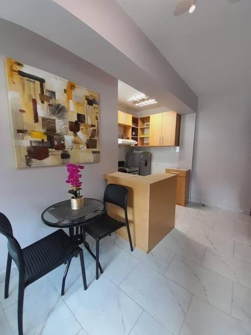 R.4-4 Lindo estudio ejecutivo en área turística. Apartment in Panama City, Panama