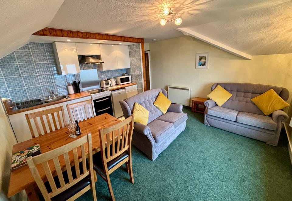 Living room, Dining area, Sea view