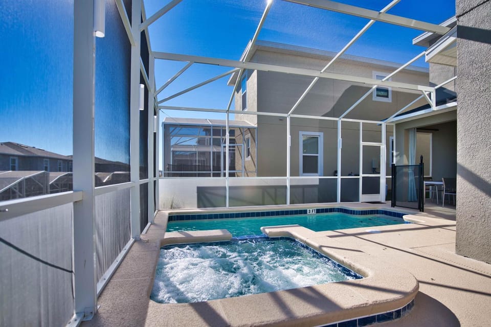 9203 Sommerset Hills Drive House in Four Corners