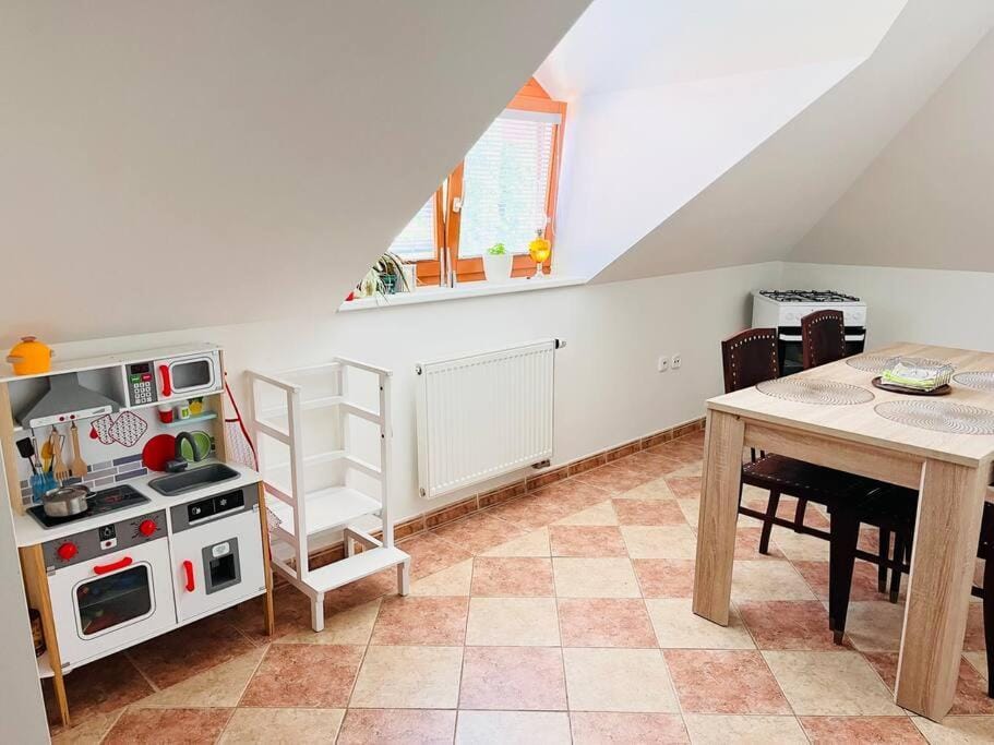 Kitchen or kitchenette, young children