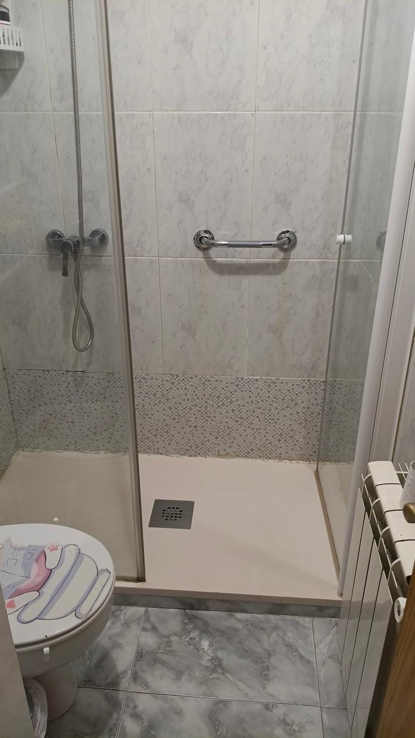 Habitación privada, luminosa y bien comunicada Apartment in Madrid