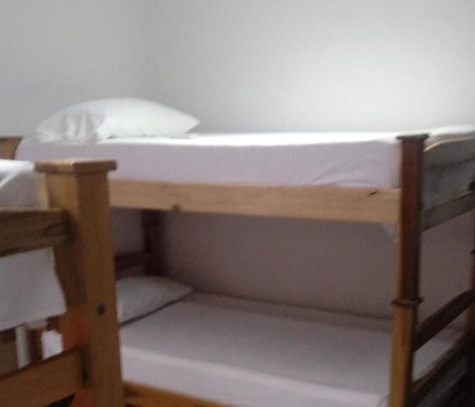 Bedroom, bunk bed