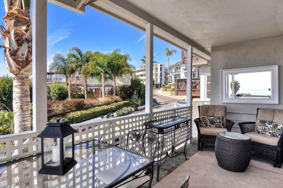 San Clemente - Monterey Fourplex House in San Clemente