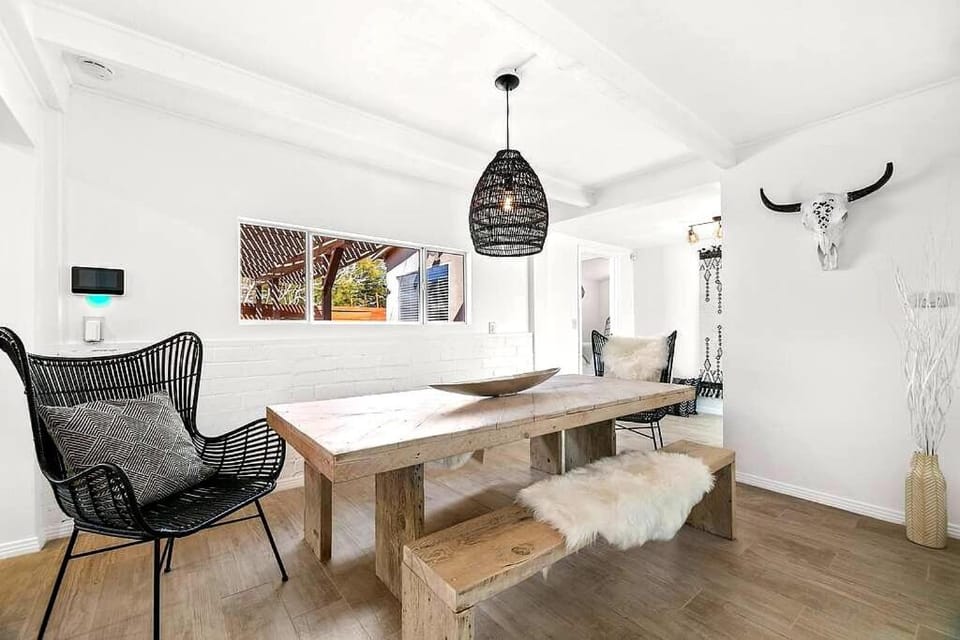 Joshua Tree 4BR with Hot Tub by Colby and Conrad House in Joshua Tree