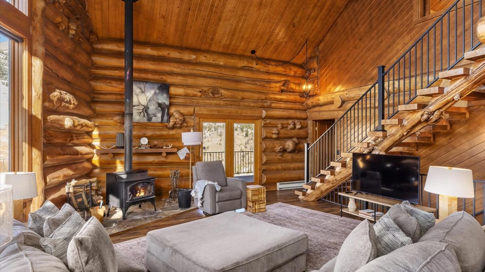 Last Best Place House in Montana