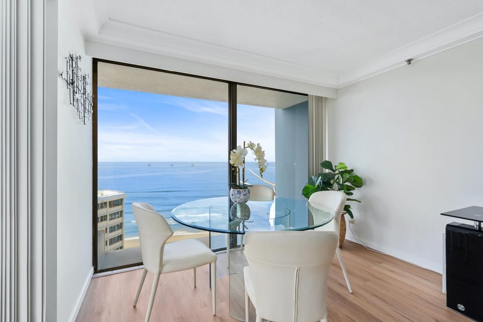 Natural landscape, View (from property/room), Dining area, Sea view
