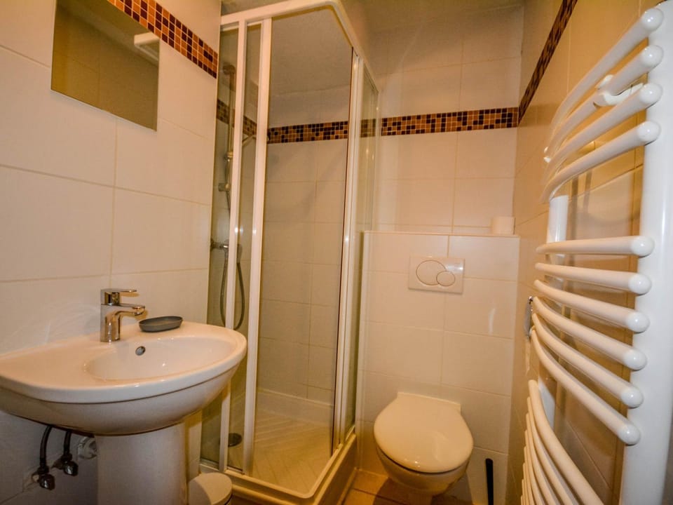 Appartement Morzine 64m² - Proche remontées mécaniques, WiFi, Sauna, Parking, 6 Pers. - FR-1-684-61 Apartment in Montriond