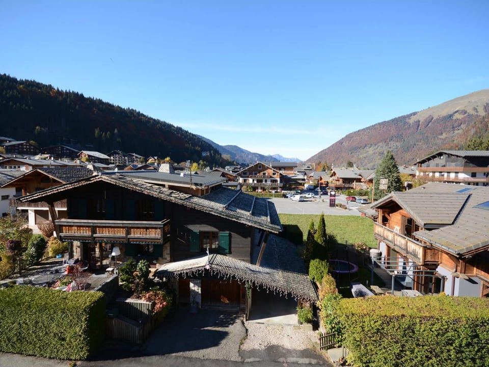 Appartement Morzine 64m² - Proche remontées mécaniques, WiFi, Sauna, Parking, 6 Pers. - FR-1-684-61 Apartment in Montriond