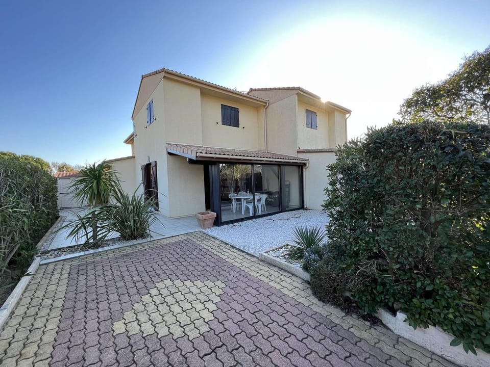Maison 5 pièces avec piscine, près de la plage, idéal pour familles, à Vendres - FR-1-701-15 House in Occitanie