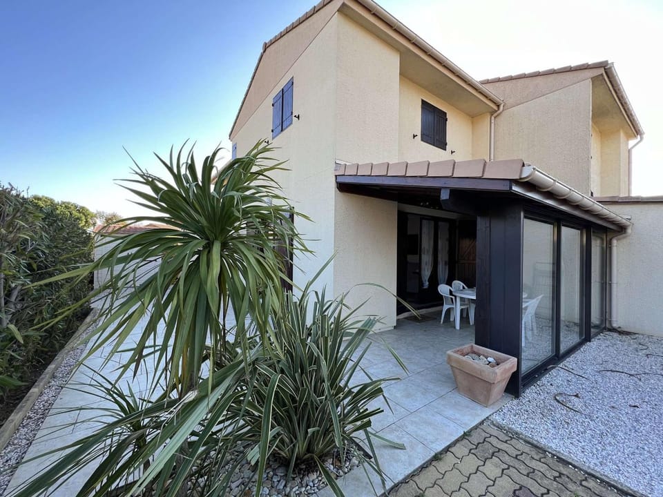 Maison 5 pièces avec piscine, près de la plage, idéal pour familles, à Vendres - FR-1-701-15 House in Occitanie
