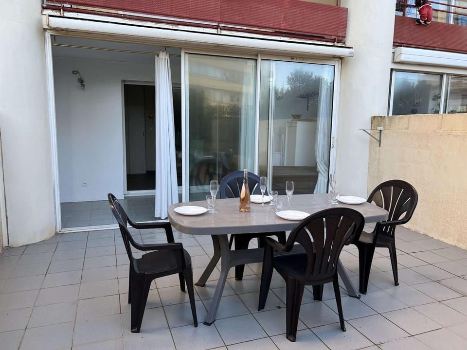 T2 à Valras-Plage avec Terrasse, Parking Privé, 4 Pers., Proche Plage et Commerces - FR-1-701-19 Apartment in Occitanie