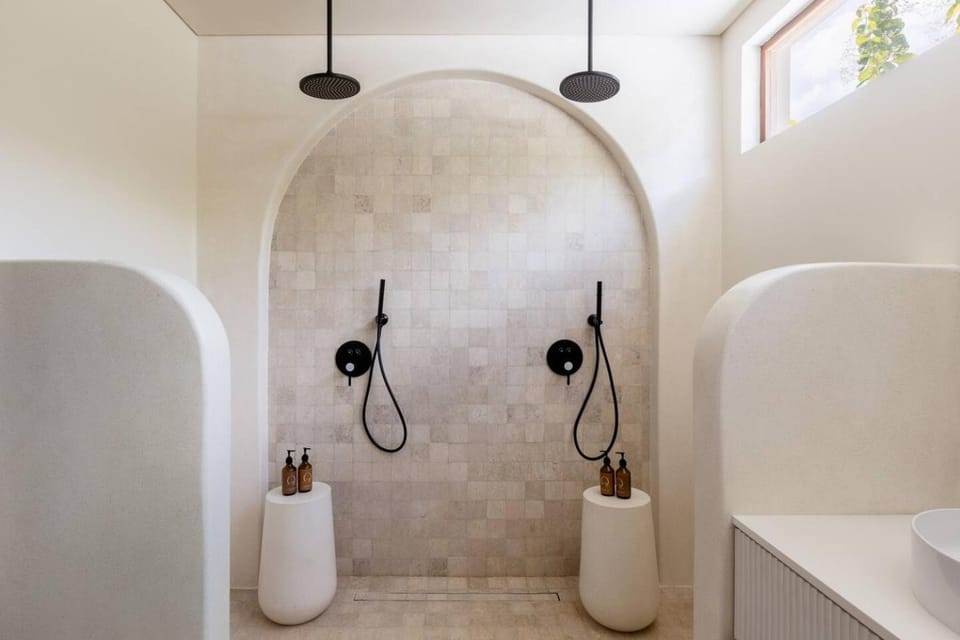 Bathroom, Photo of the whole room