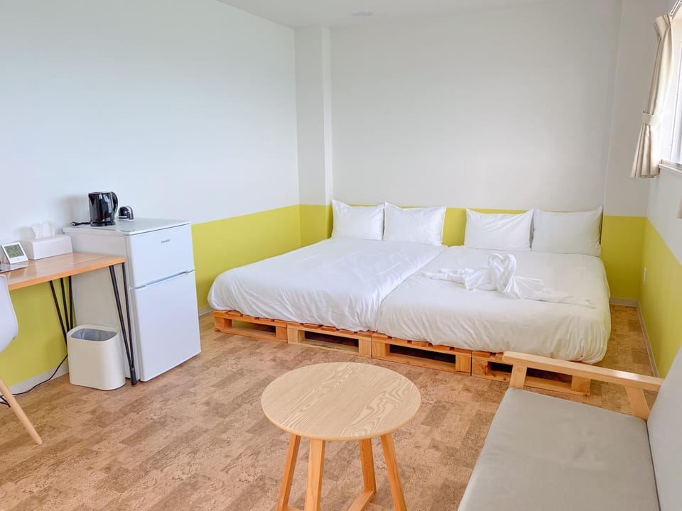 Bed, Photo of the whole room