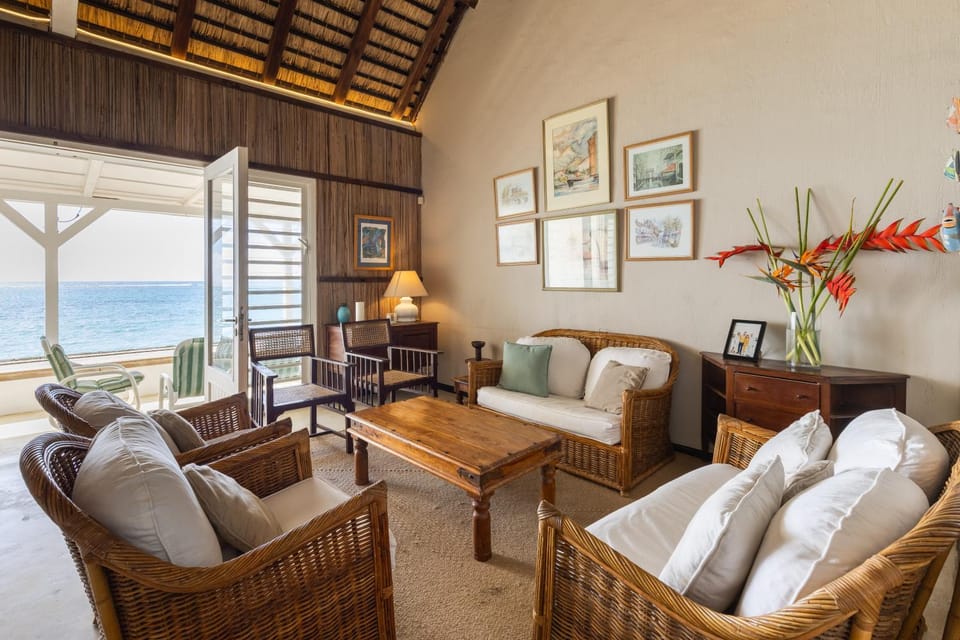 La Plage I Beachfront Villa on the Lagoon House in Flacq District, Mauritius