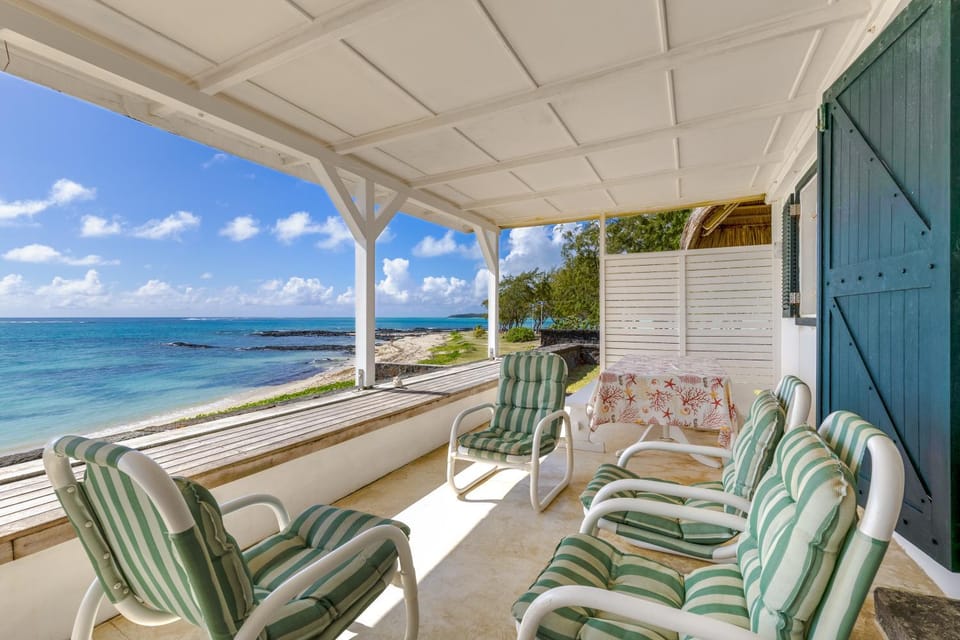 La Plage I Beachfront Villa on the Lagoon House in Flacq District, Mauritius