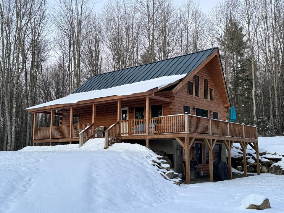 18HA Log home close to CannonFranconia Notch Villa in Sugar Hill