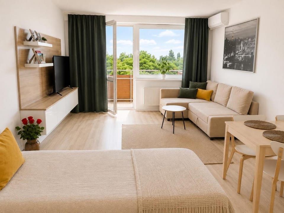 Self check in with parking included Apartment in Bratislava