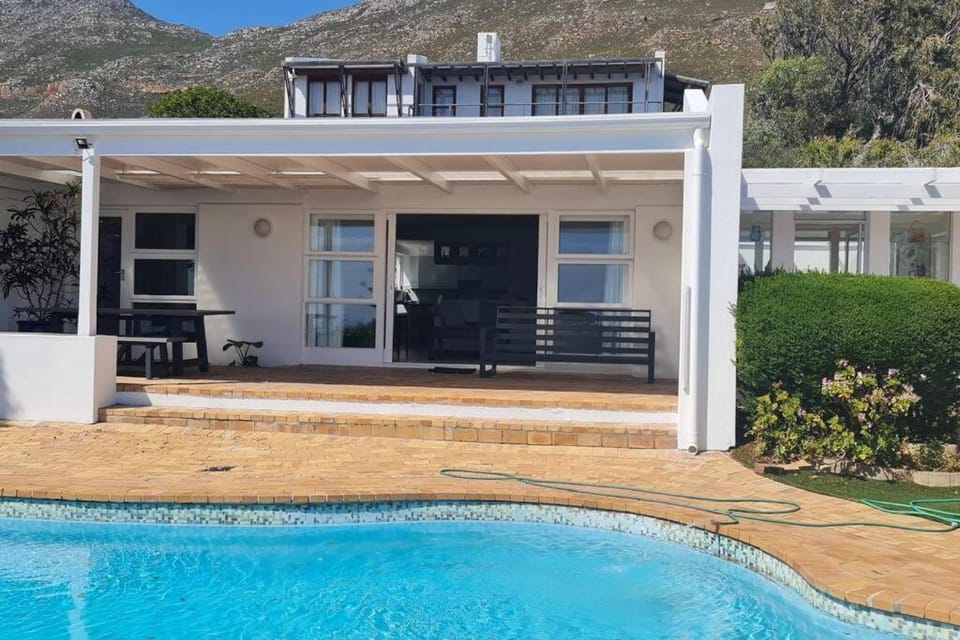 Balcony/Terrace, Pool view, Swimming pool