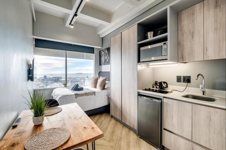 Cosy Studio with Spectacular Views Apartment in Cape Town