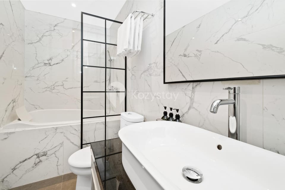 Bathroom, Bath