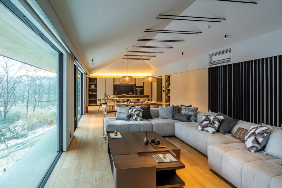 Communal lounge/ TV room, Living room, Seating area