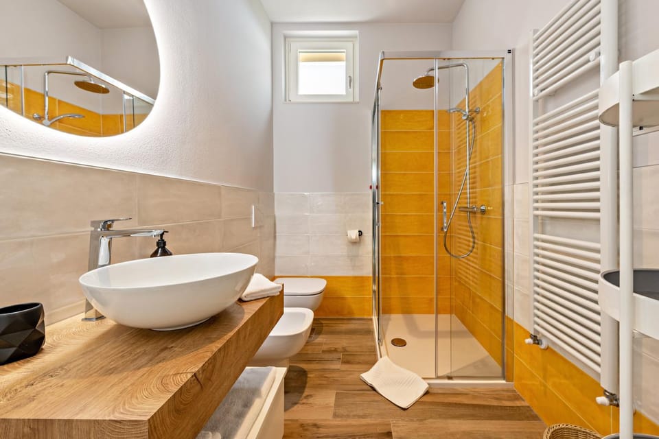 Property building, Bathroom, Living room