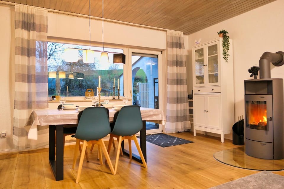Living room, Seating area, Dining area, flat iron