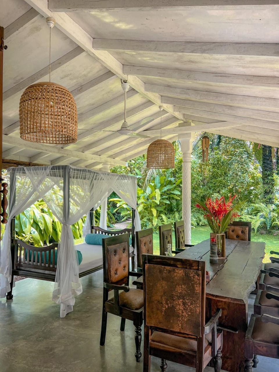 Dining area, Garden view