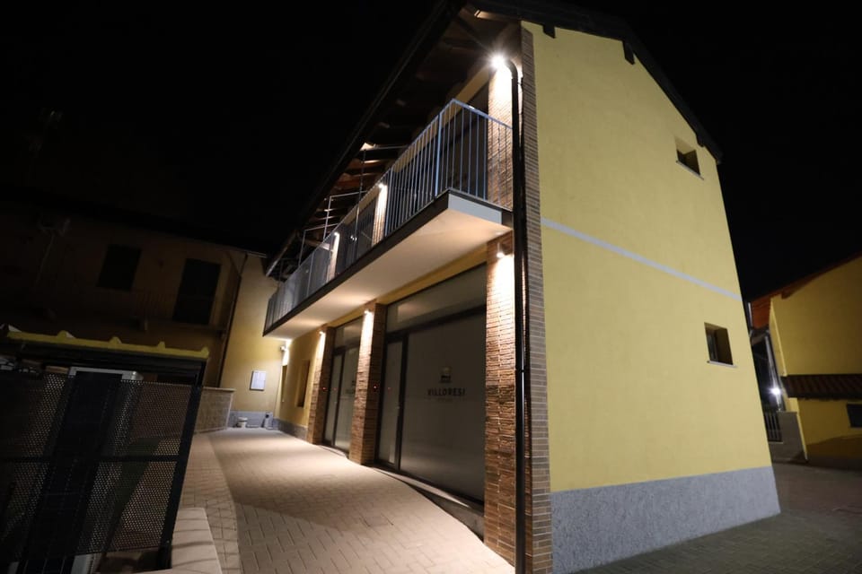 Property building, Internal: Not applicable to any particular room