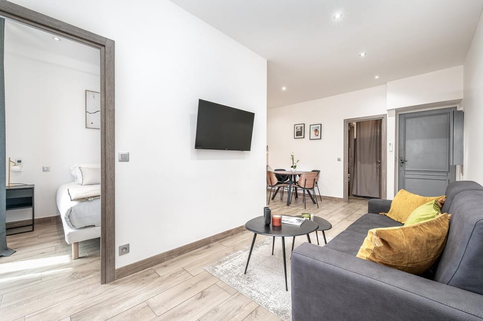 IMHOST -Cannes Centre Rue Hoche Palais - Croisette plage Apartment in Cannes