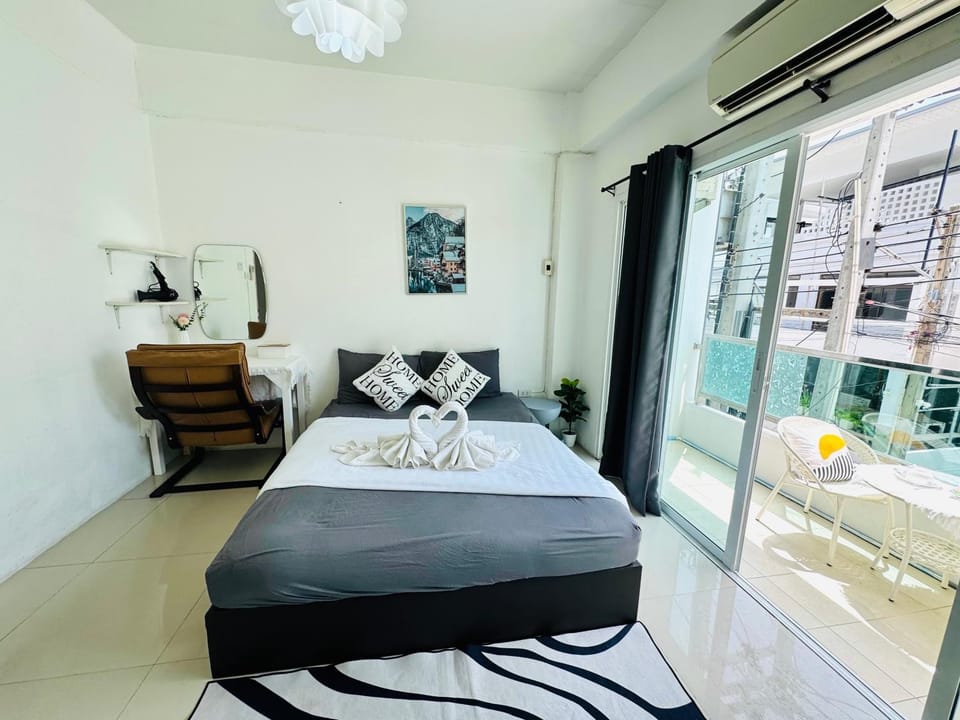 The Sunset Bangsaen Hotel in Chon Buri Changwat