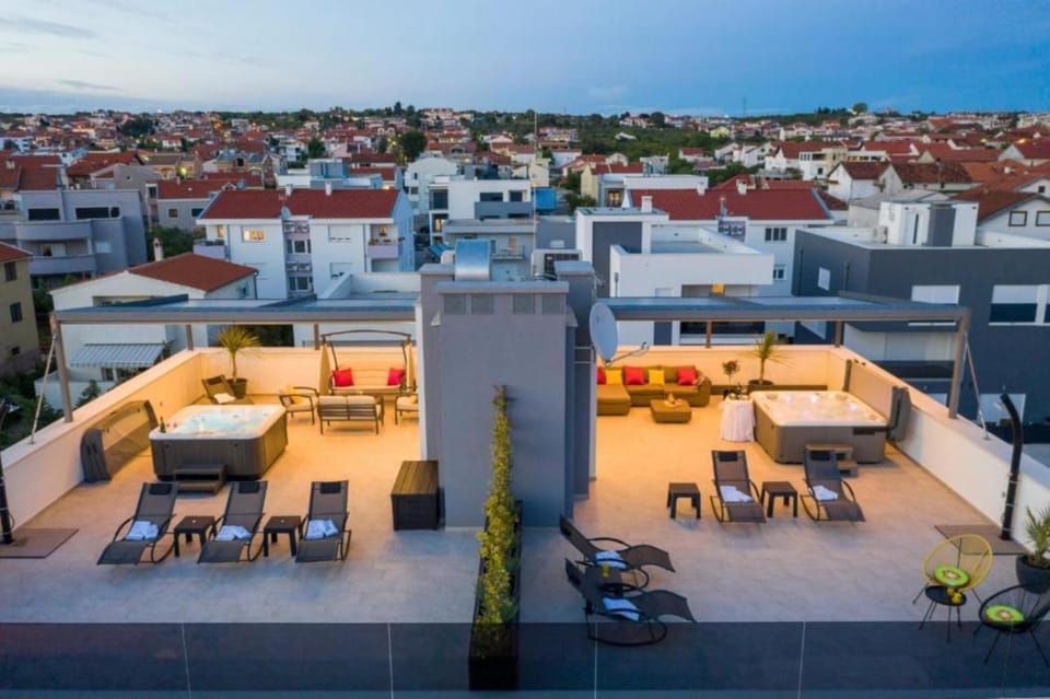 Bird's eye view, Balcony/Terrace, City view, sunbed