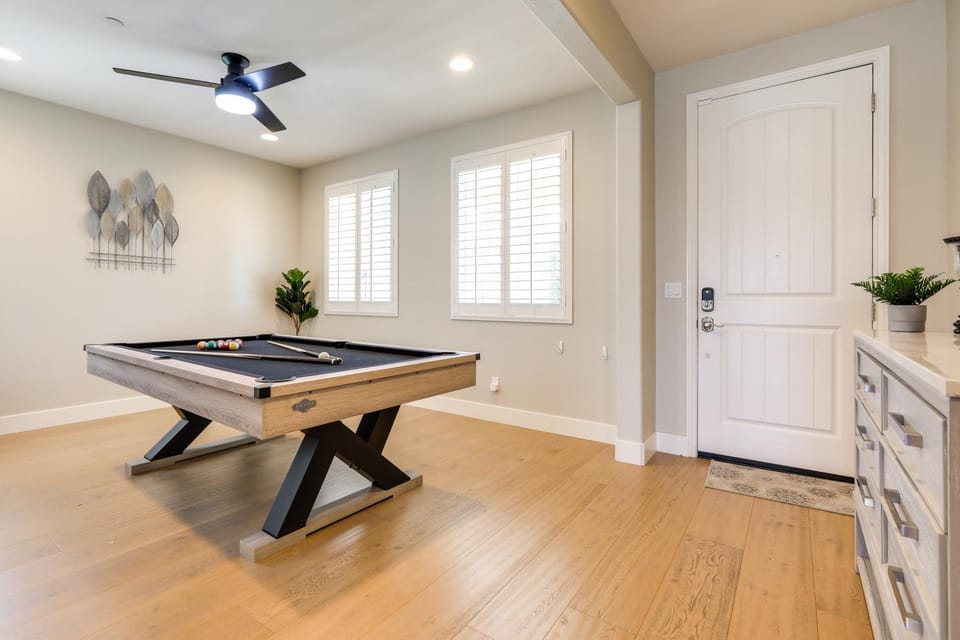 Luxe Roseville Home w/ Pool & Hot Tub! House in Roseville