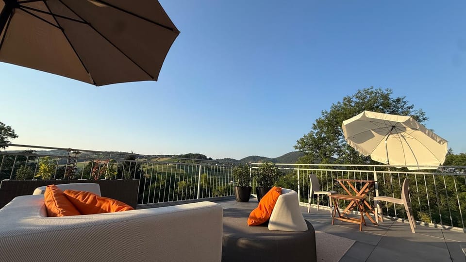 View (from property/room), Balcony/Terrace