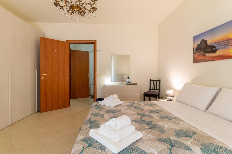 Living room, Bedroom